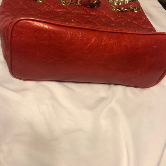 Michael Kors quilted bucket bag - Picture 5 of 11